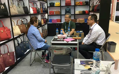 中檔女包加工 義烏箱包廠客戶口碑說話